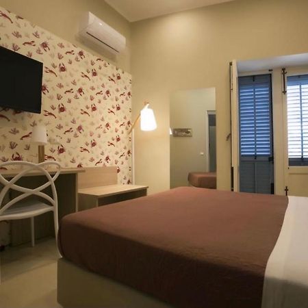 Trapani Albergo Diffuso Palazzo Mauro Bagian luar foto