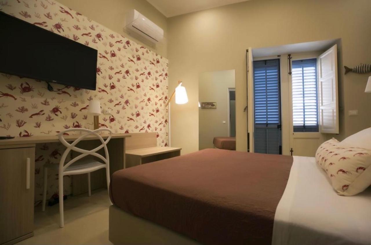 Trapani Albergo Diffuso Palazzo Mauro Bagian luar foto