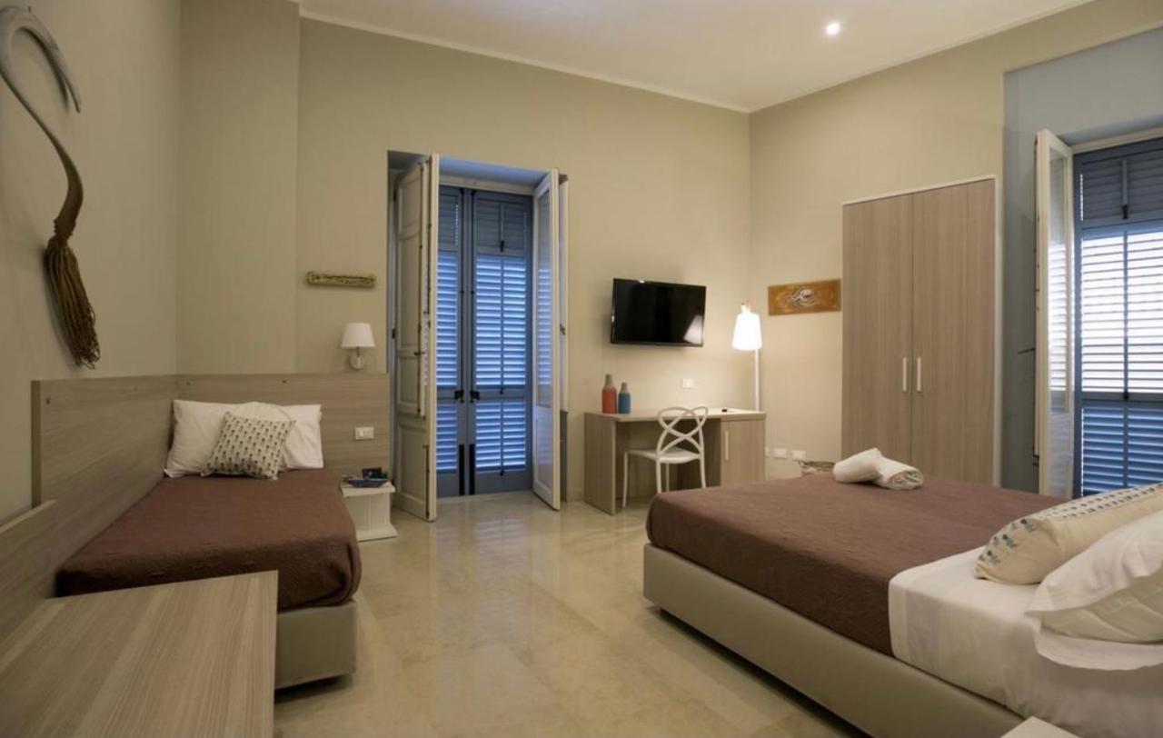 Trapani Albergo Diffuso Palazzo Mauro Bagian luar foto