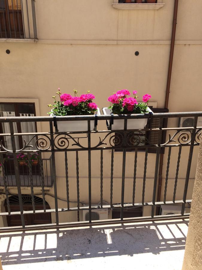 Trapani Albergo Diffuso Palazzo Mauro Bagian luar foto